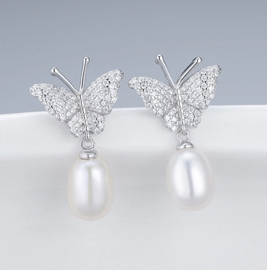 SSE 19 - Sparkle Butterflie Studs