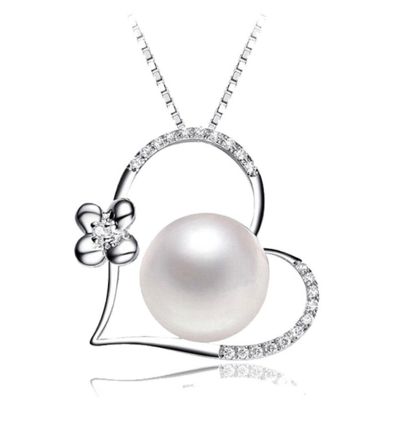 SSMN 19 - Hearts & Flower Necklace