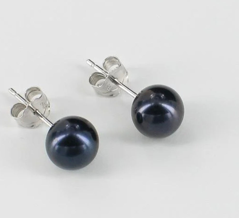 Simple Stud Earrings