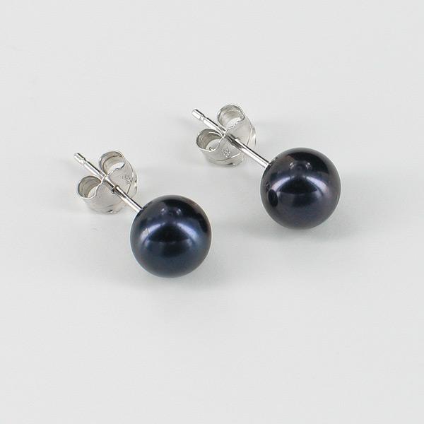 Simple Stud Earrings